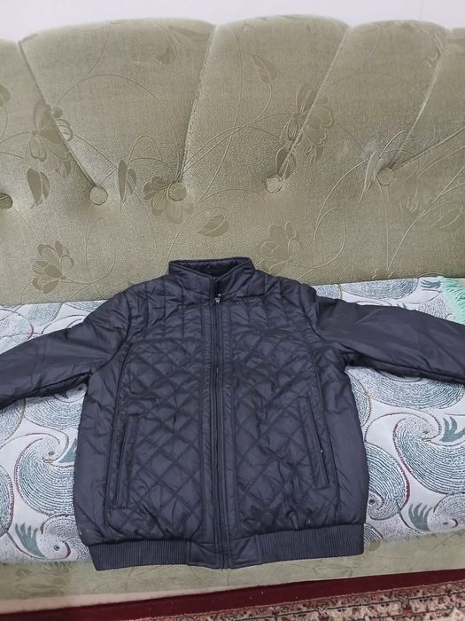 Мужская куртка 52 размера новая