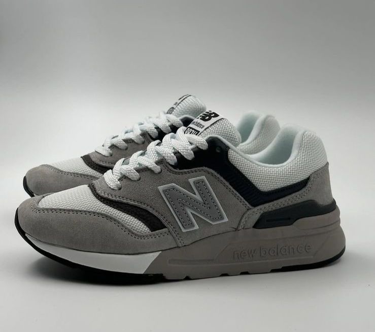 Продам кроссовки