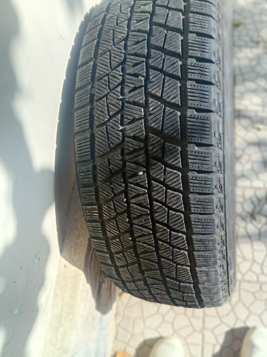 Автошины  225/55/R19