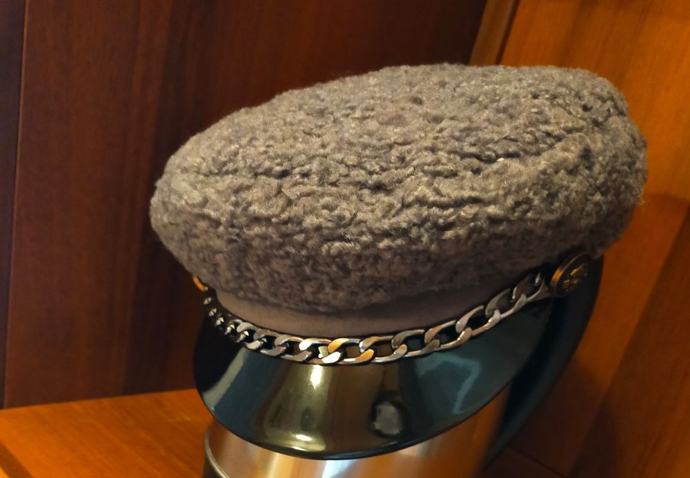 Продам кепку женская