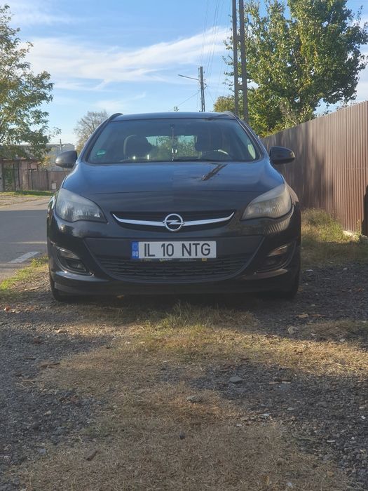 Opel astra j sport tourer 2015 negociabil 3250