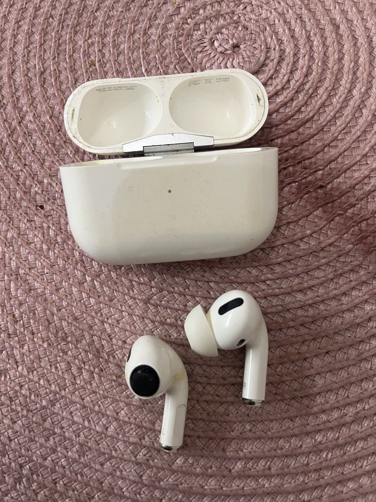 Airpoduri originale
