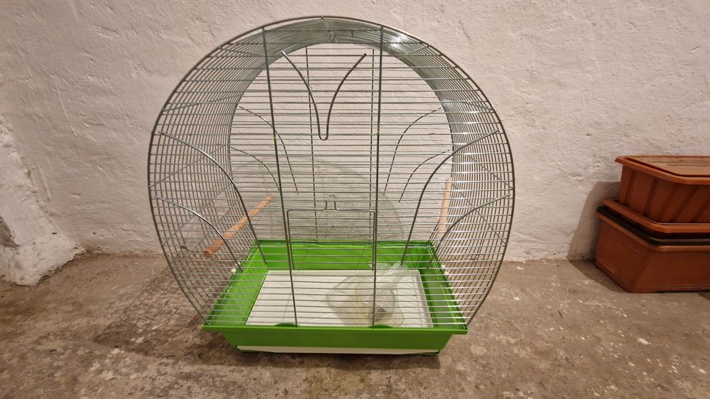 Colivie MARE pt. păsări foarte curată