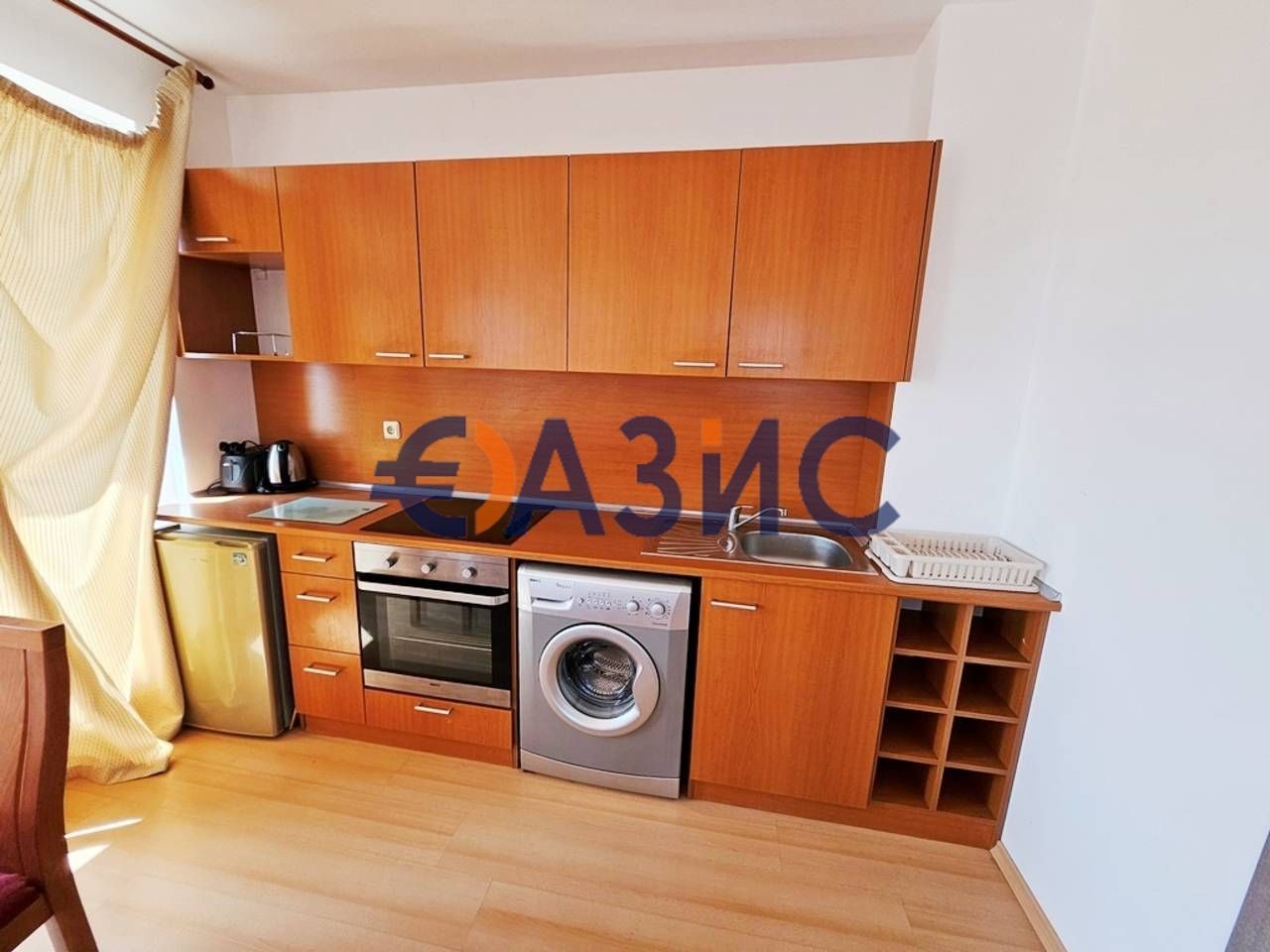 Продава се Тристаен апартамент в к.к. Слънчев бряг - 80 кв.м за 712 €/кв.м - Снимка #5