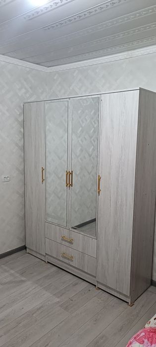 Shkaf sotiladi dastafka ustanovka bepul
