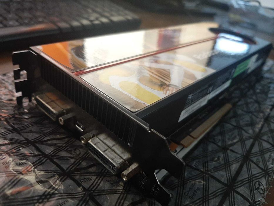 Placa video HD5970 Ati Radeon