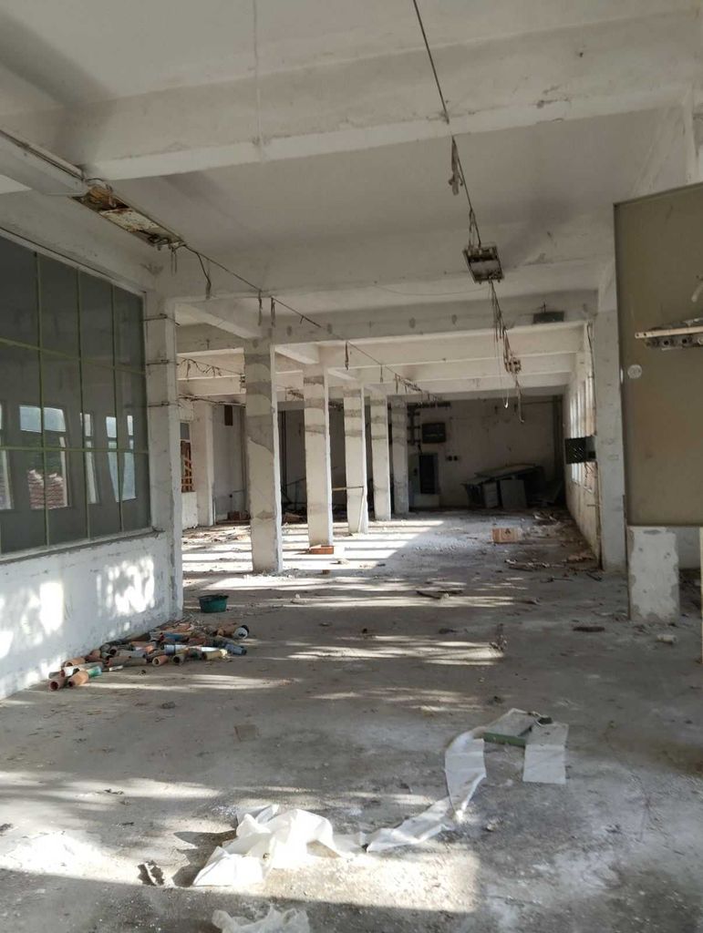 Дава се под наем Склад в с. Брягово, Област Пловдив - 3597 кв.м за 270000 € - Снимка #4