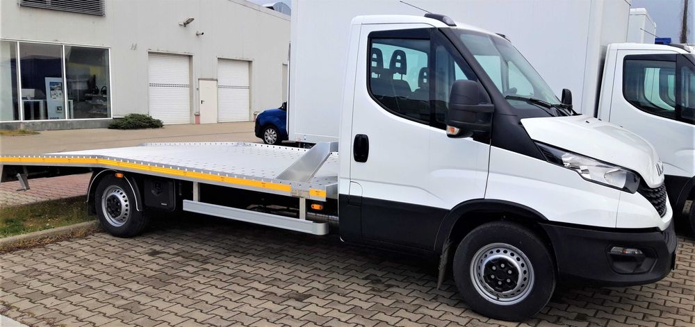 Inchiriem Iveco Daily platforma Auto - rent a car - fara sofer