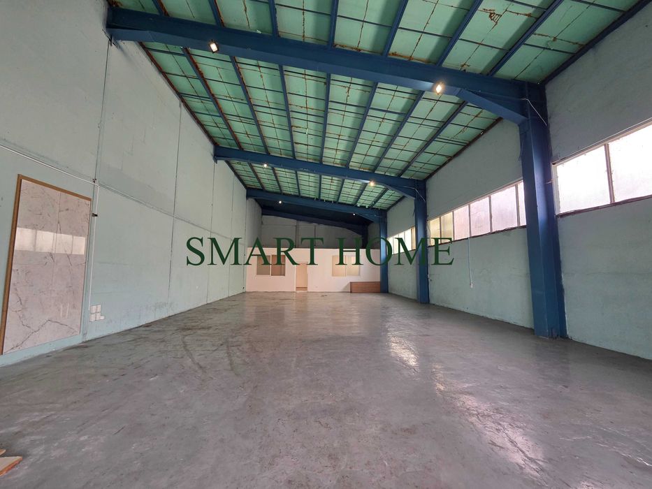 Дава се под наем Склад в Велико Търново, Бузлуджа - 225 кв.м за 918 € - Снимка #2