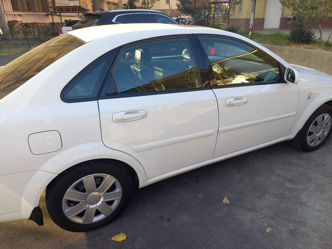 Lacetti 1.6 жентра килинган