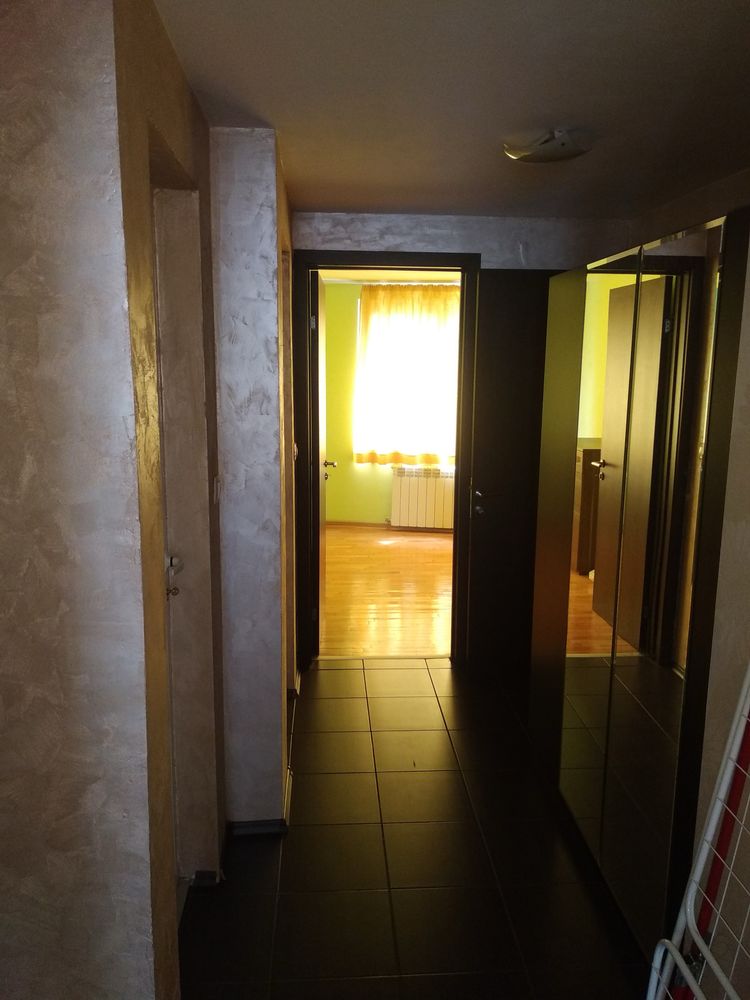 3-стаен с гараж, 100м. до метро