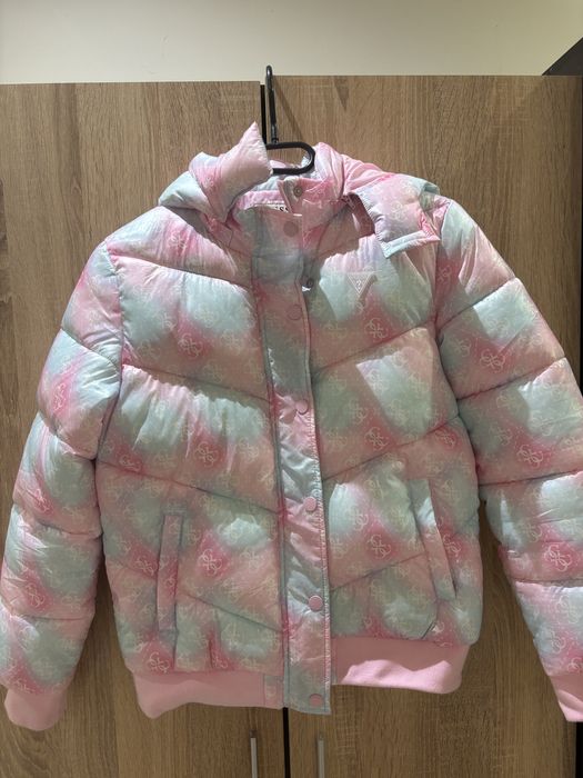 Оригинално Зимно яке Guess