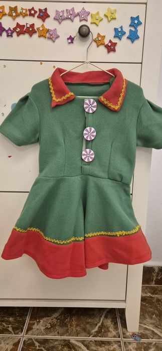 Costum spiridus fetite 3-4ani - lungime 55cm , piept 26cm, umeri 28c