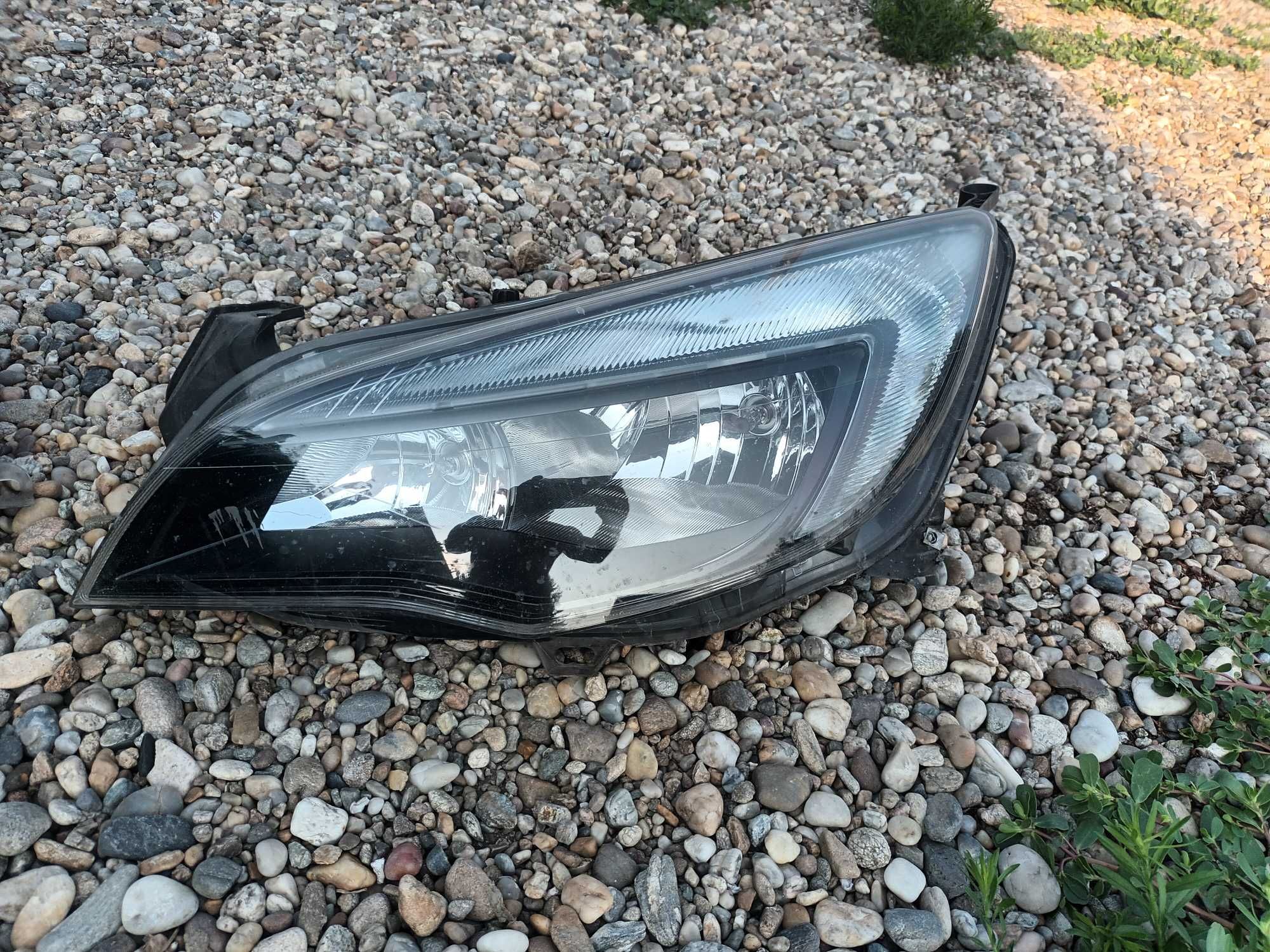 ляв и десен черен фар за опел астра ж 2009 - 2015 OPEL ASTRA J