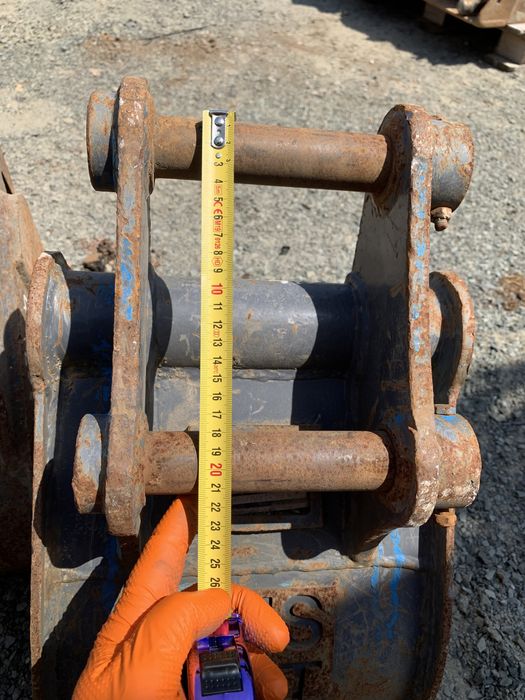 Cupe miniexcavator cu bolturi 30-40mm