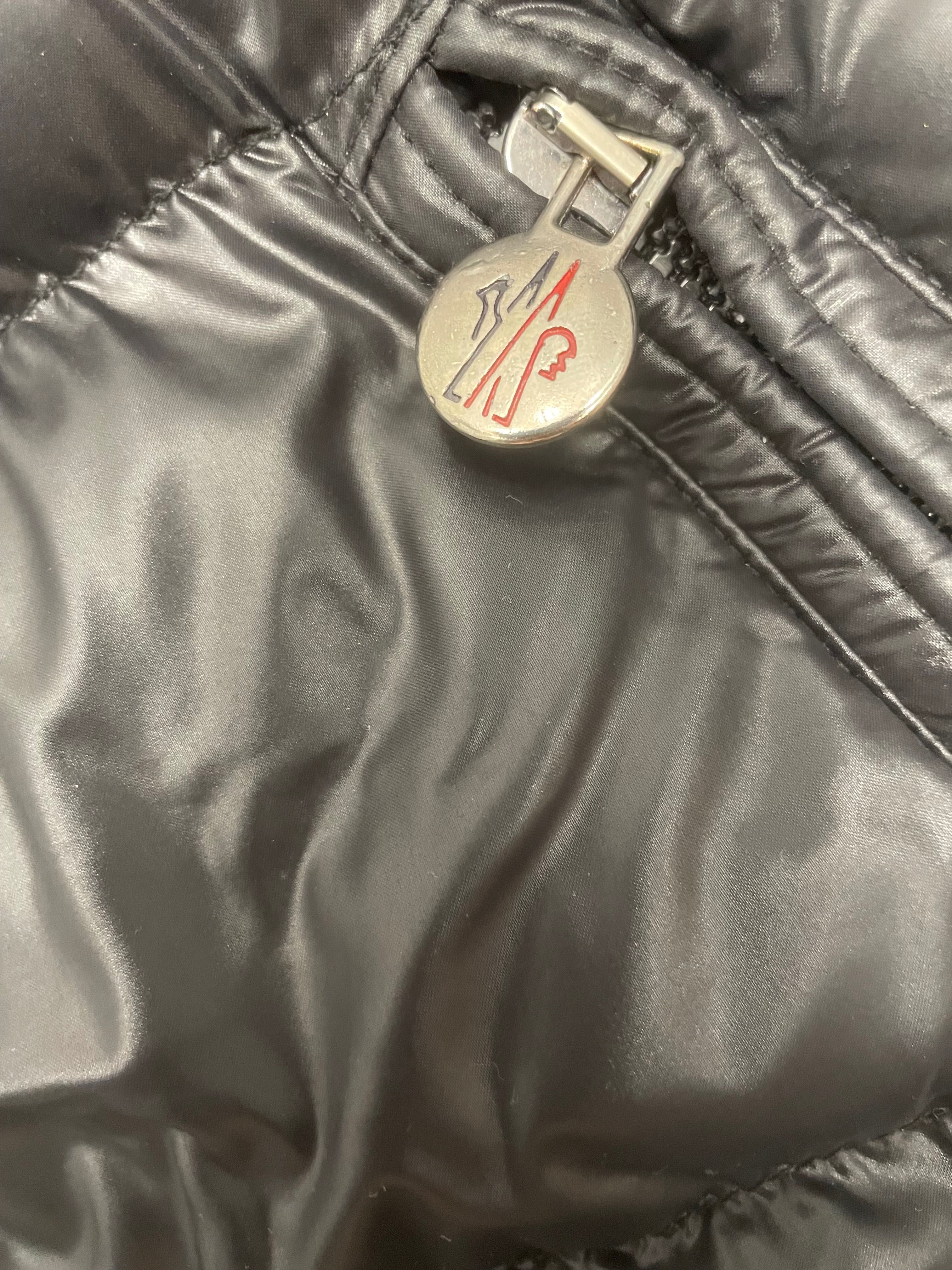 Moncler maya яке