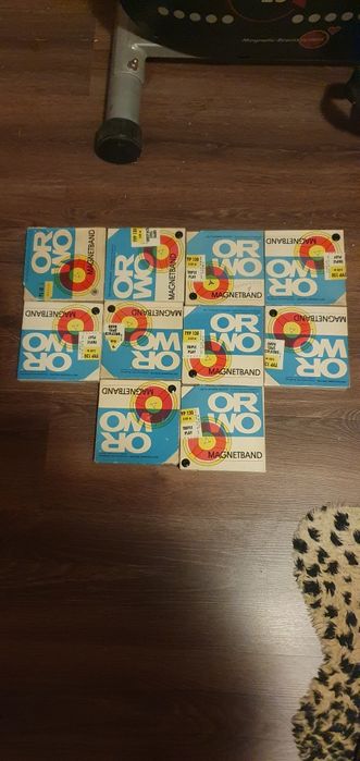 Vând 10 benzi magnetofon