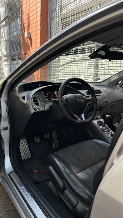 Honda Civic GT VIII (generatia a 8-a) 1.8 Benzina 140 cp 2010
