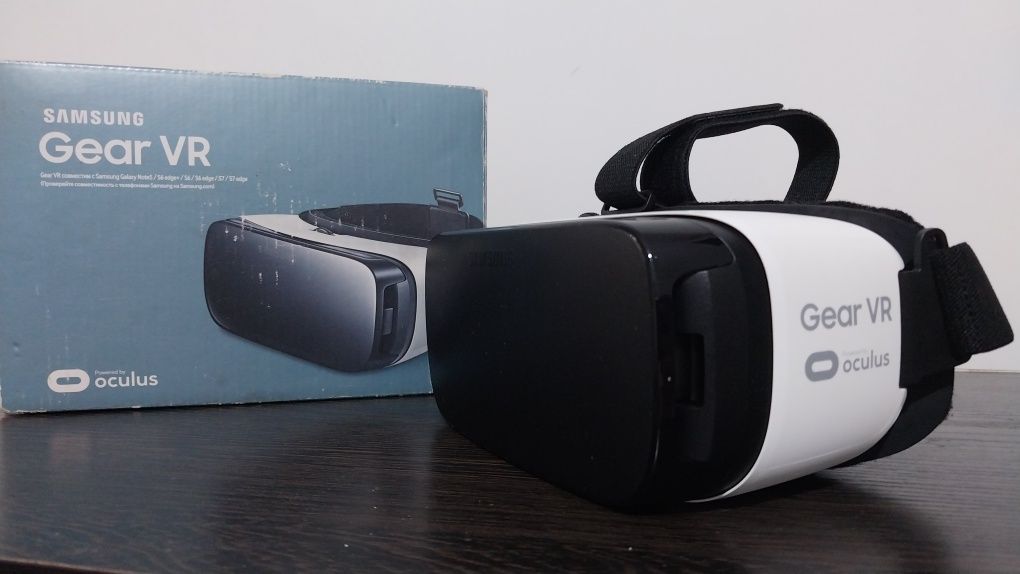 Samsung GEAR VR очки вертуальной реальности