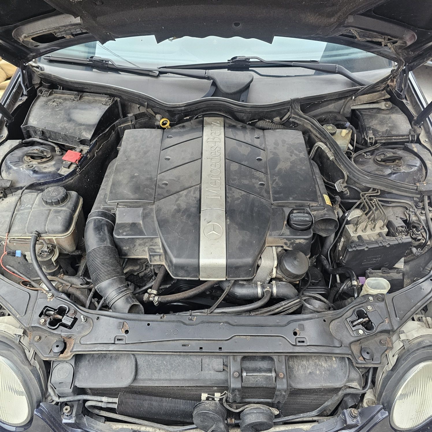 W203 мерцедес  C240  170k.s бензин.