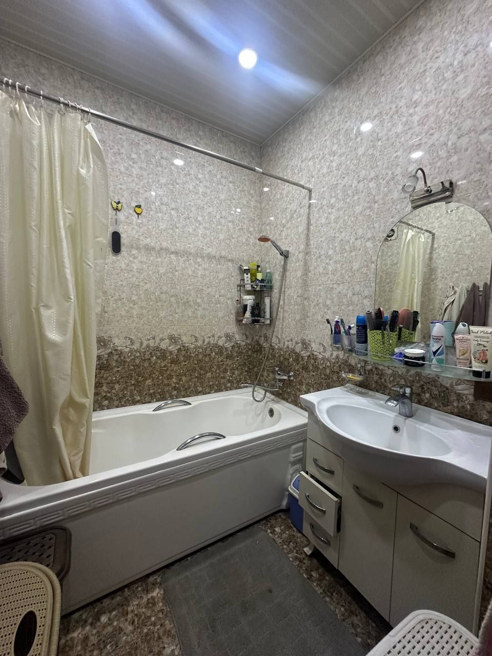 Продам свою квартиру на карасу 6