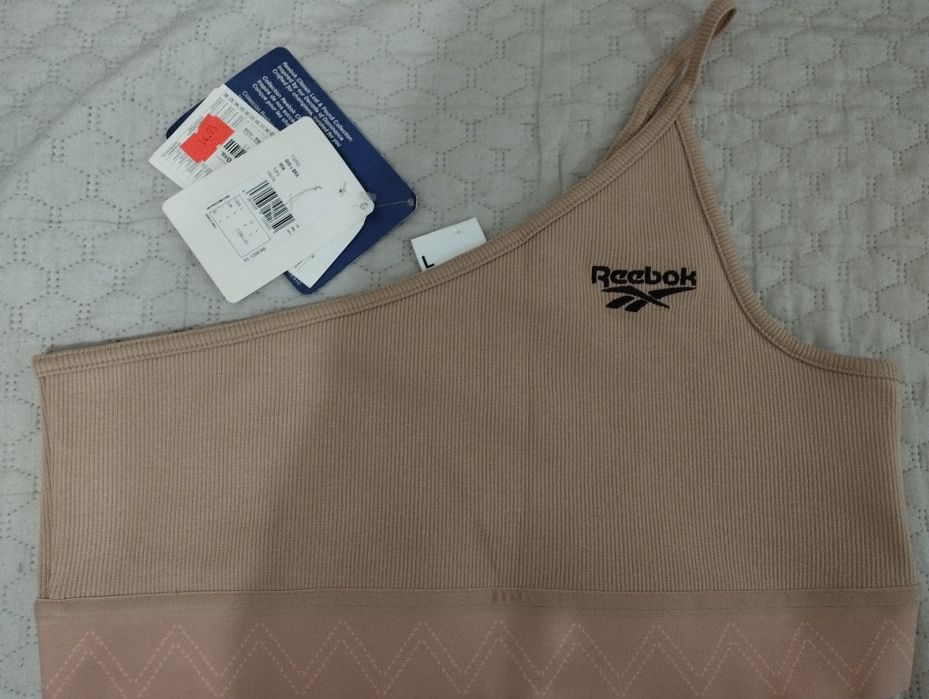 Ново бюстие Reebok