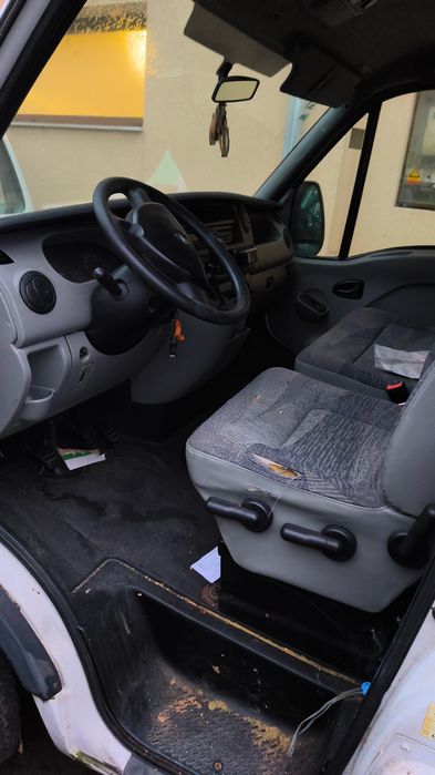 Vand URGENT renault master 2.5 dci 100cp 2008