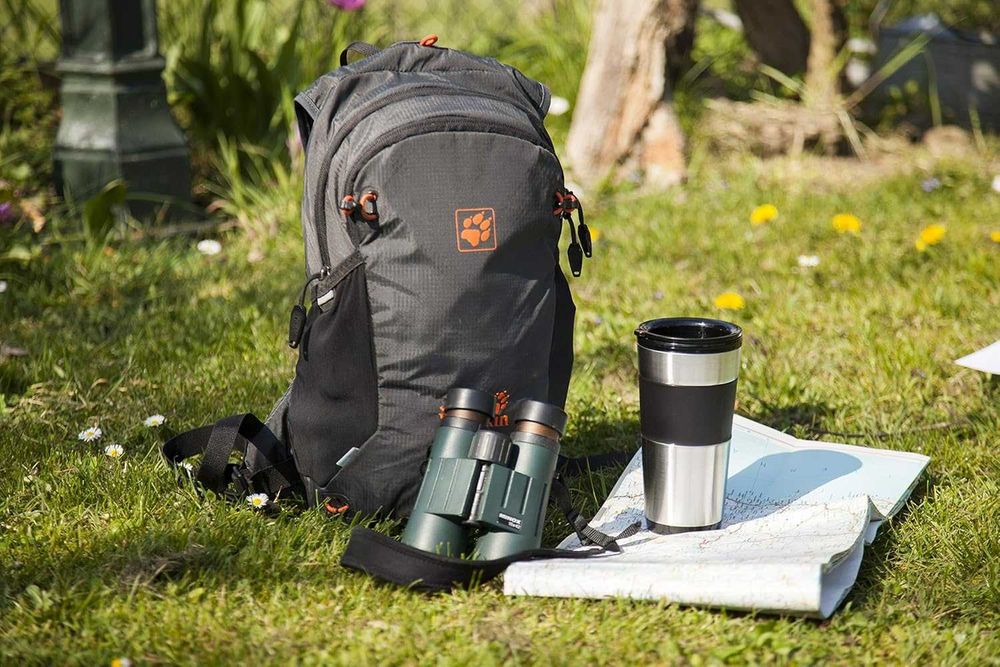 Кафе машина Bestron с изолирана чаша, черна/сребриста