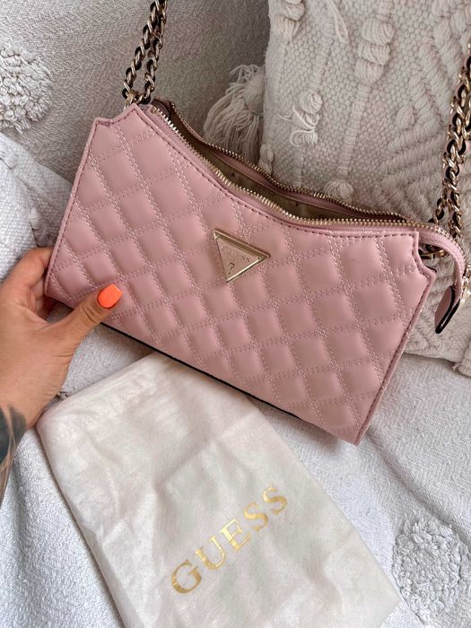Дамска чанта Guess