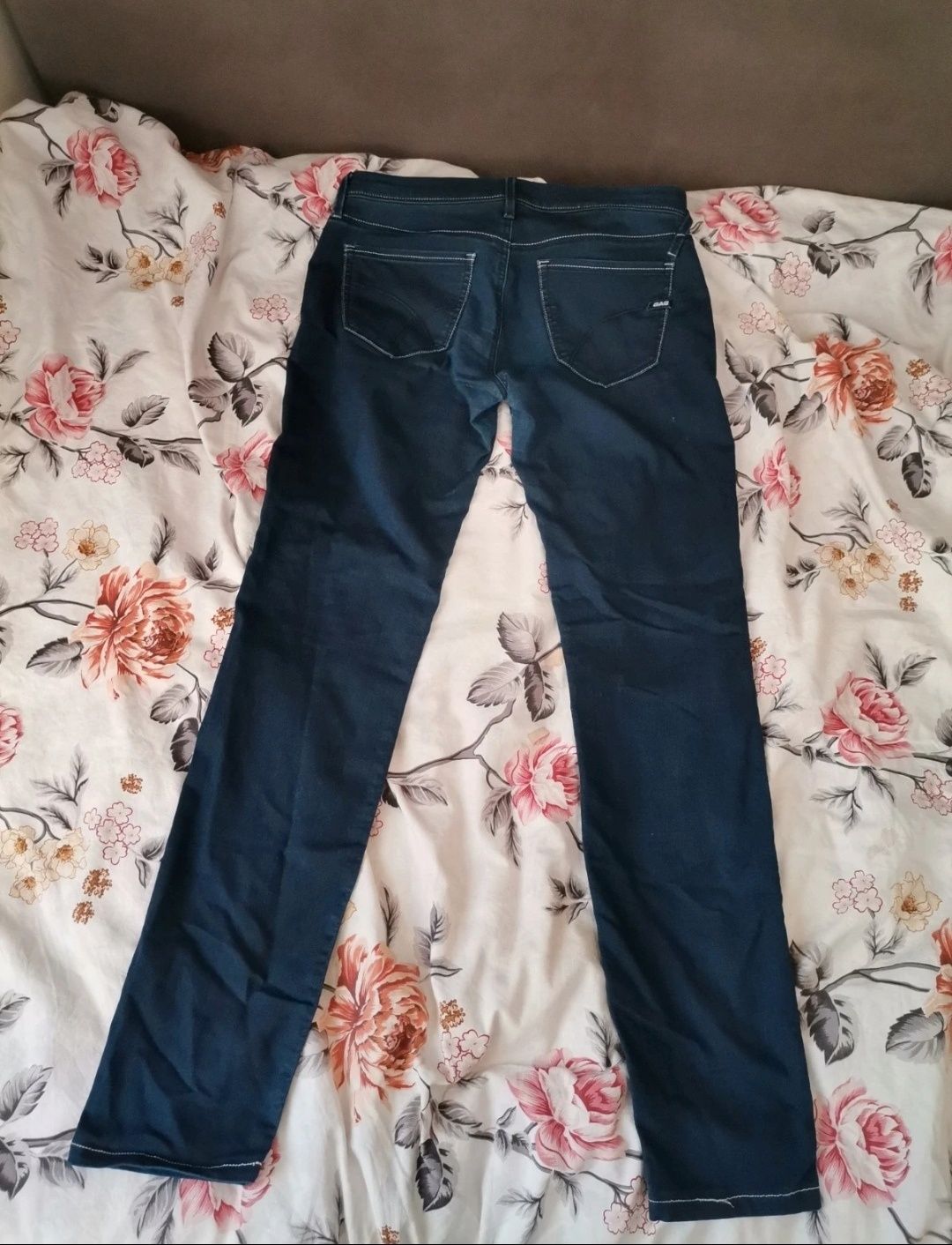 Blugi skinny damă