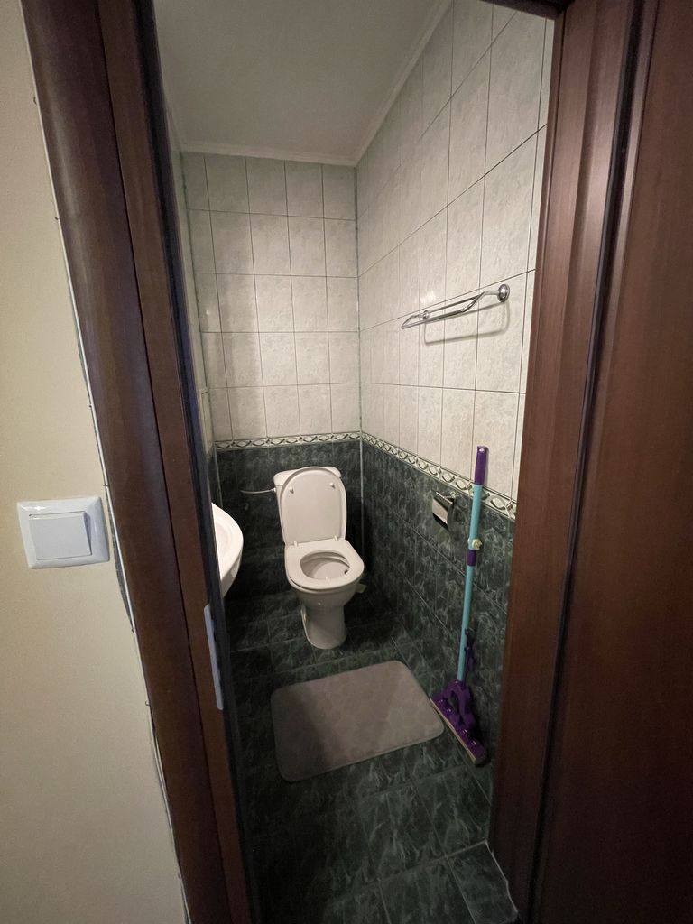 Дава се под наем Четиристаен апартамент в Бургас, Пристанище Бургас - 120 кв.м за 637.5 € - Снимка #12