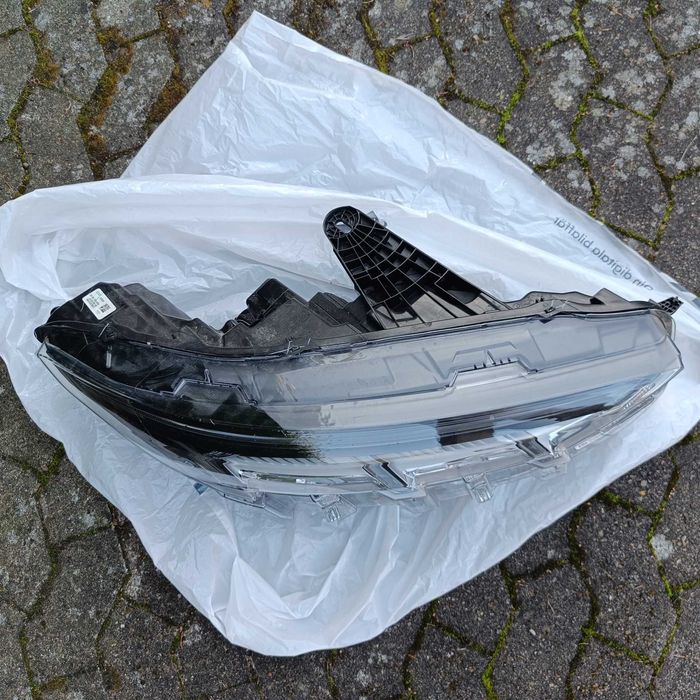 Десен фар за Ford Mustang Mach-E FULL LED LJ8B13E014BE