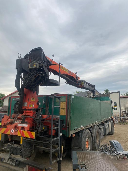 Transport Camion cu macara