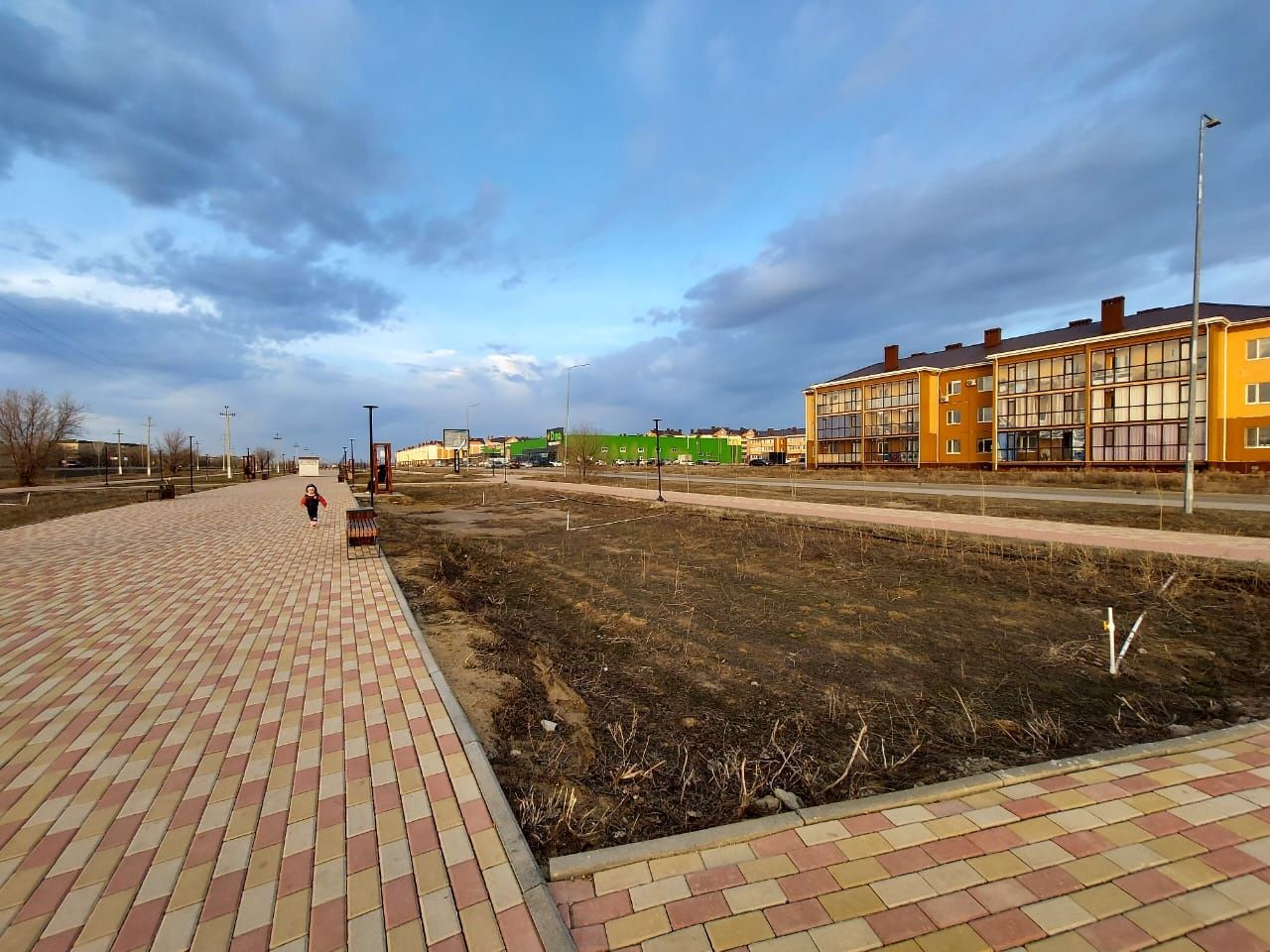 Продам 2 ком кв 1мкр нурсити