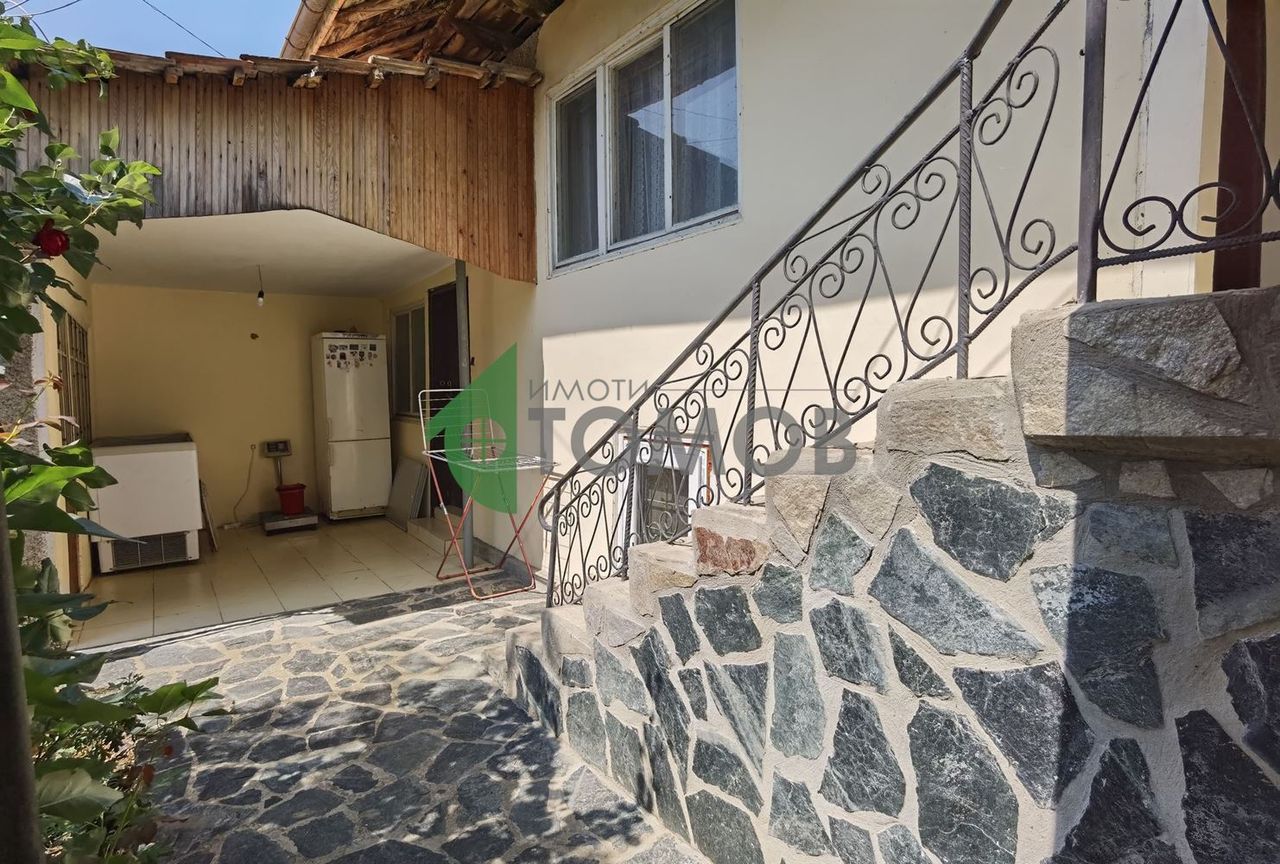 Продава се Къща в с. Ивански, Област Шумен - 120 кв.м за 213 €/кв.м - Снимка #1