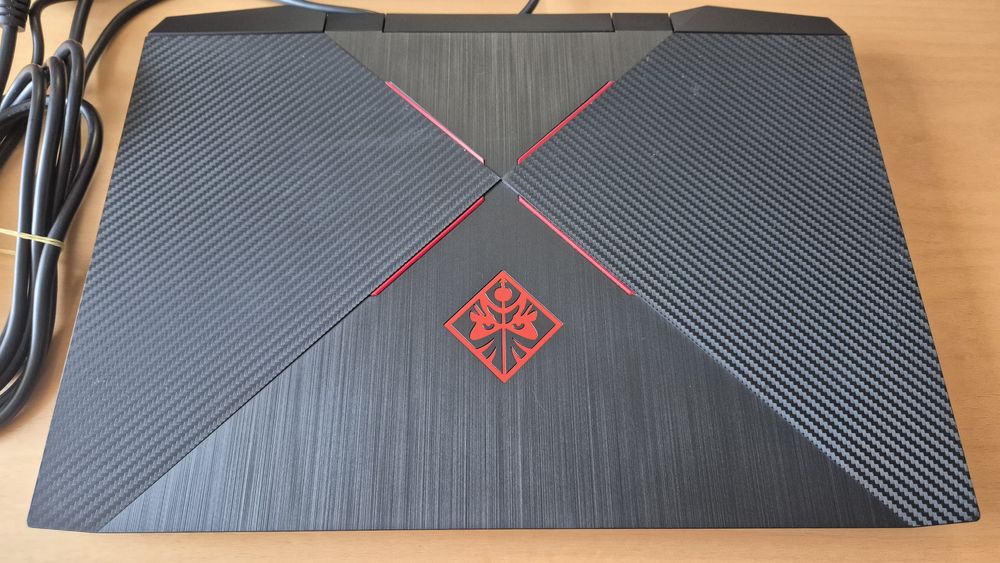 Gaming laptop HP OMEN 15-dc1044na