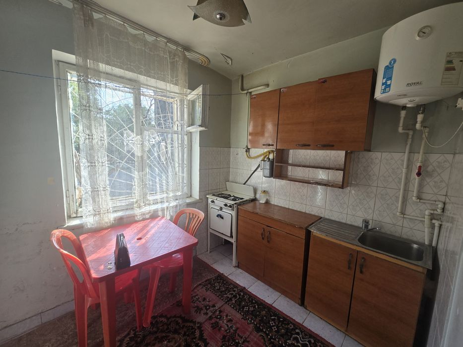 Zudlik bilan frunze massifda 1xonali kvartira ijaraga beriladi