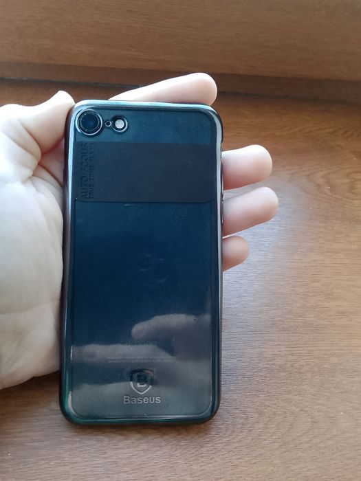 iPhone 7  разбитый экран