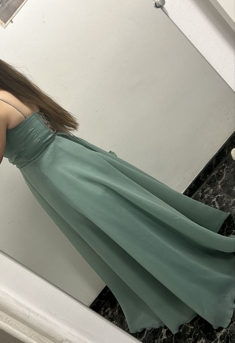 Официална рокля