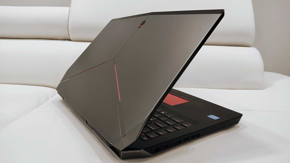 Laptop gaming ALIENWARE ,intel core i7- video nvidia  ,17,3 inch touch