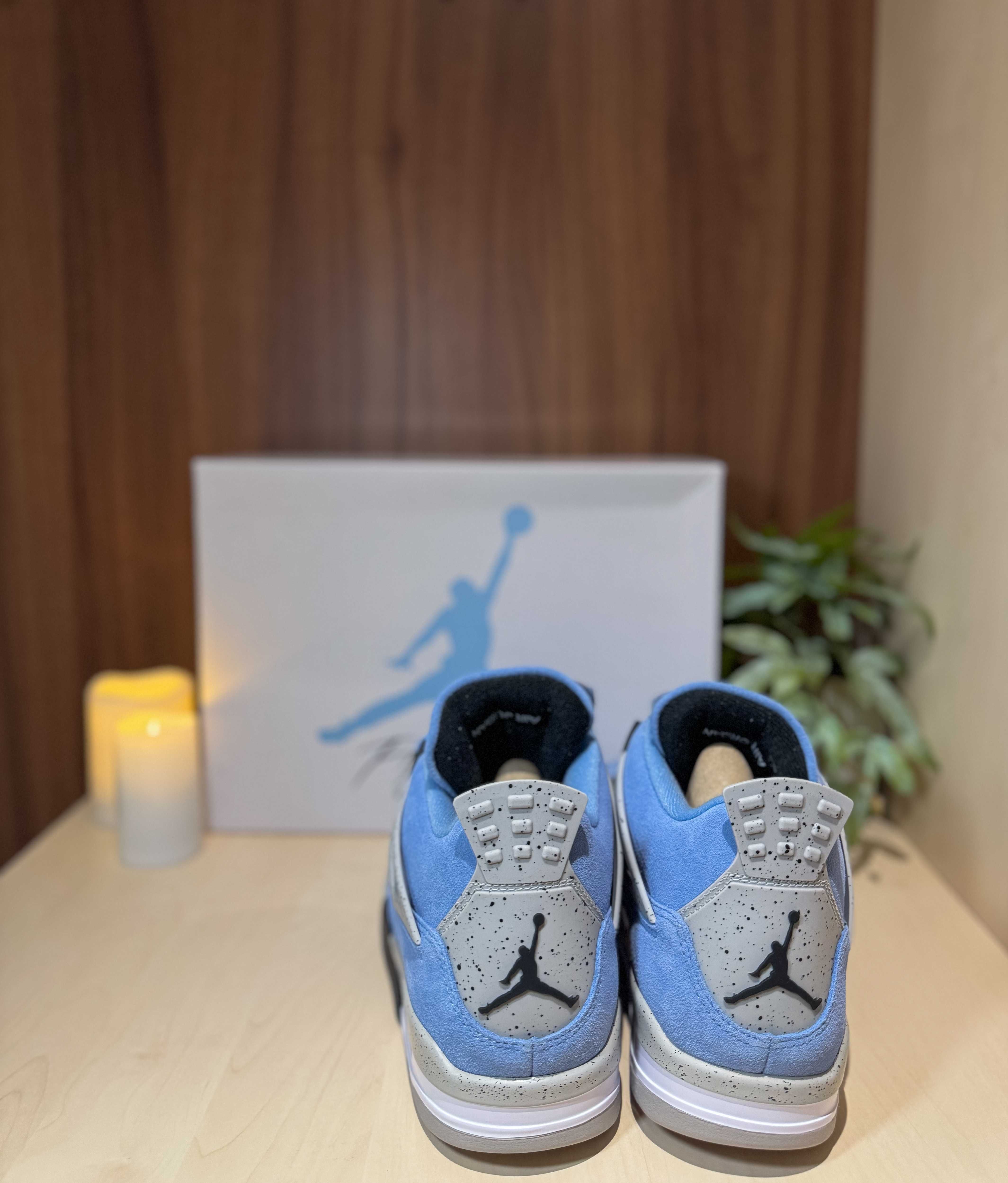Nike Jordan 4 University Blue Retro UNC