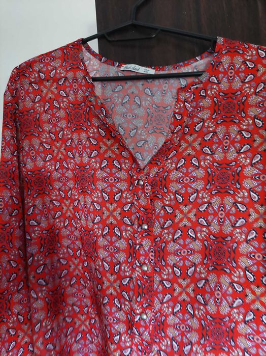 Bluza NOUA, cu eticheta, marimea 50-54