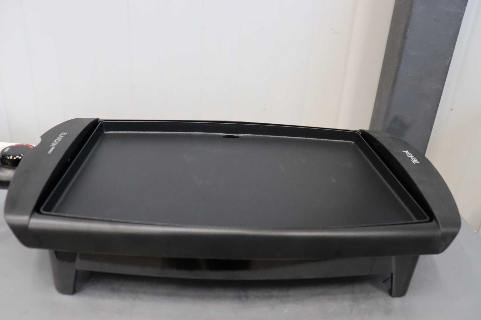 Електрическа скара Tefal Plancha Compact 1800W с ДЕФЕКТ