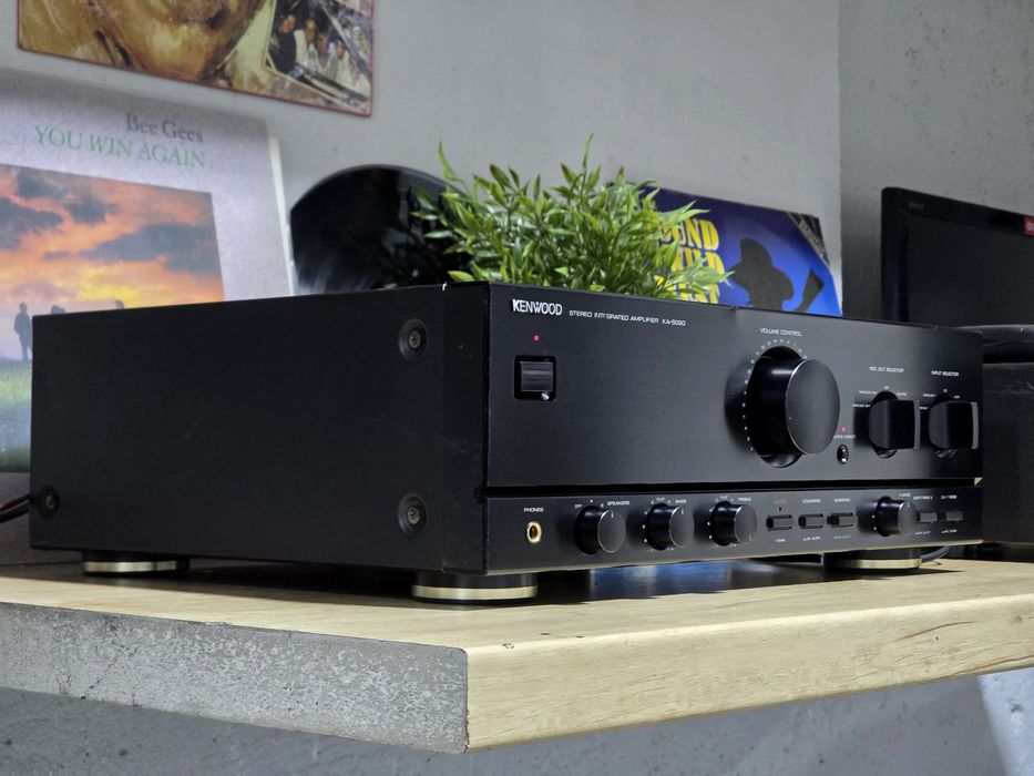 Amplificator KENWOOD KA-5020, hifi stereo, 2x95w 8 ohm, 2x145w 4 ohm