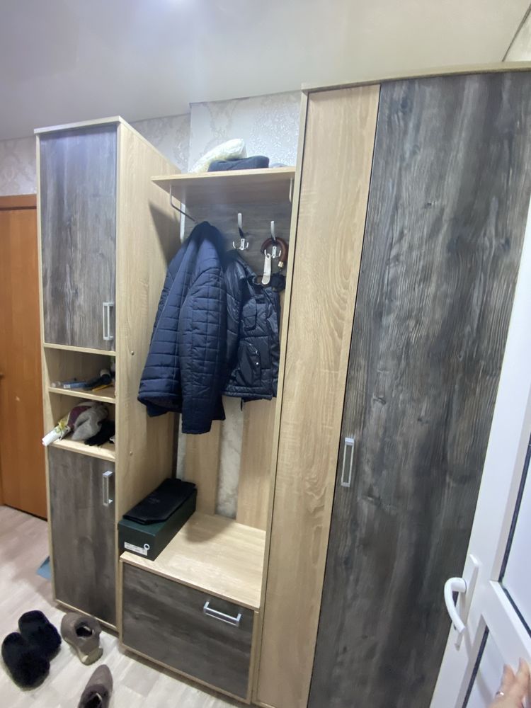 Продам прихожую