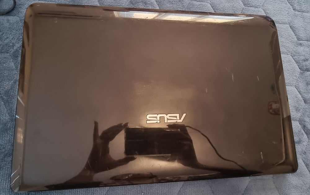 Лаптоп  Asus X72D 15,6 за части