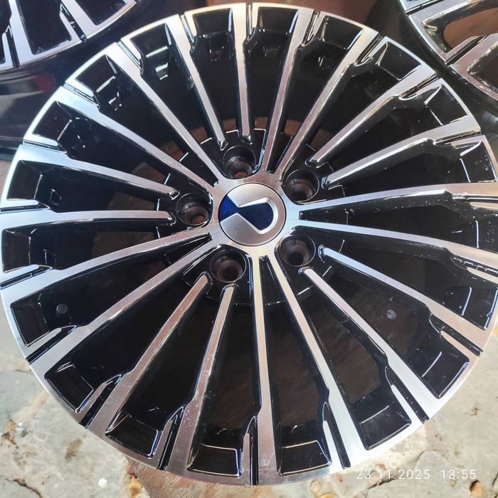 Продам комплект дисков