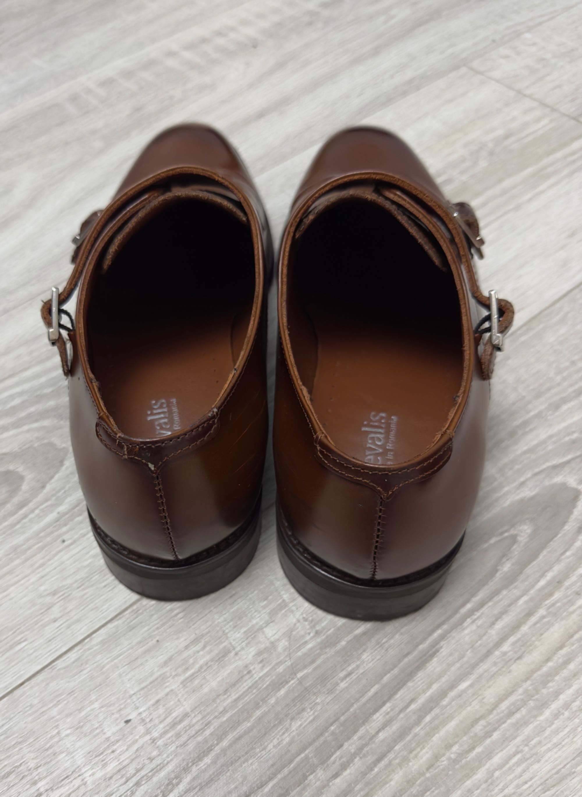 Pantofi eleganți ne 41