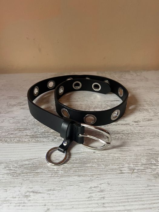 Черен кожен колан с дупки и туюркоазен змийска на с сребърни катарами