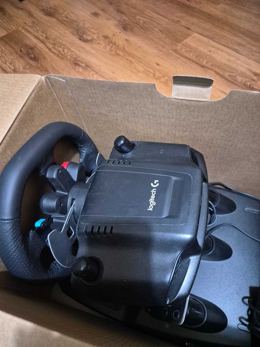 Волан,педали и скоростен лост